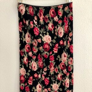 Cute midi skirt!